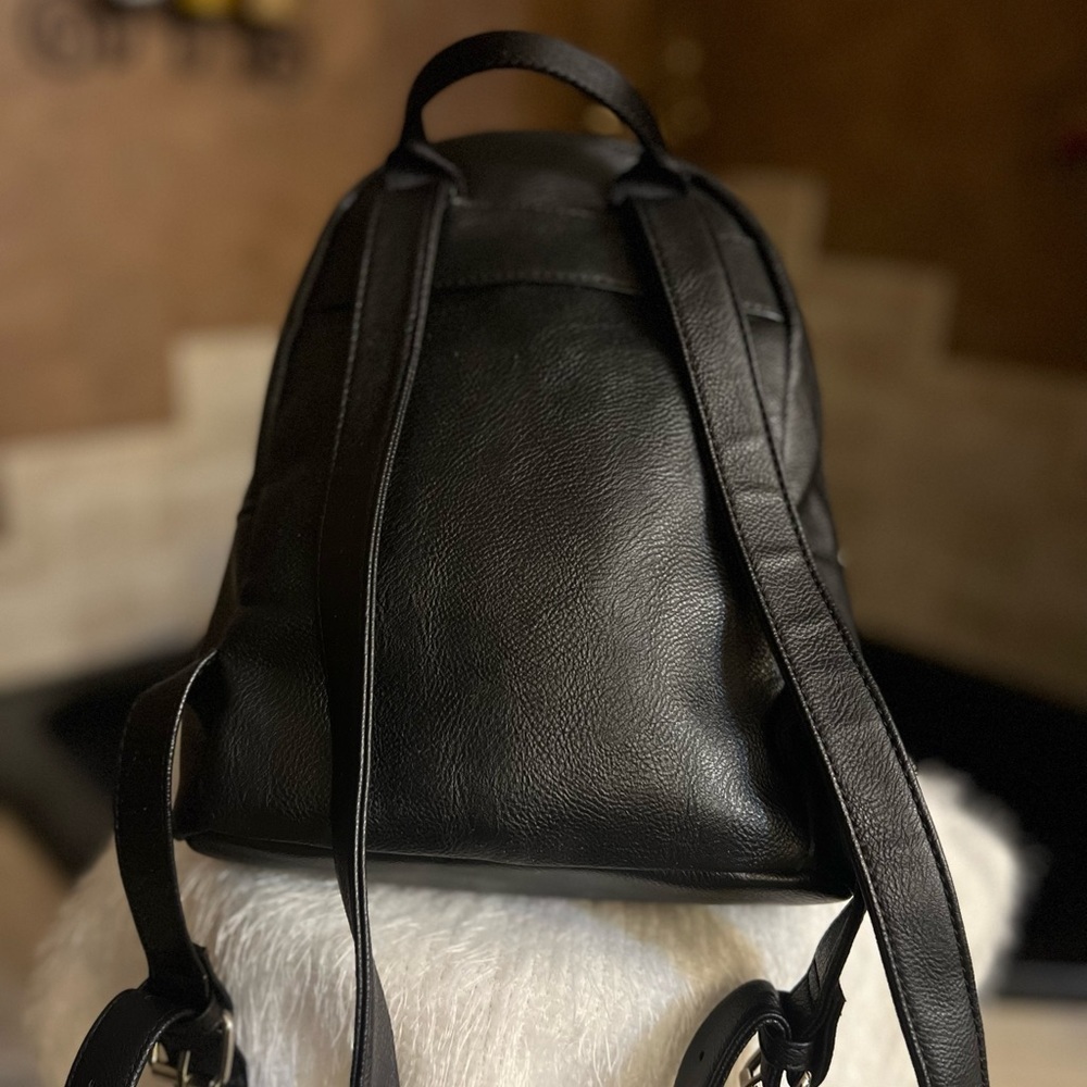 EUC- SUPER CUTE NINE WEST BLACK BACKPACK WITH SILVER STUDS - Picture 5 of 11